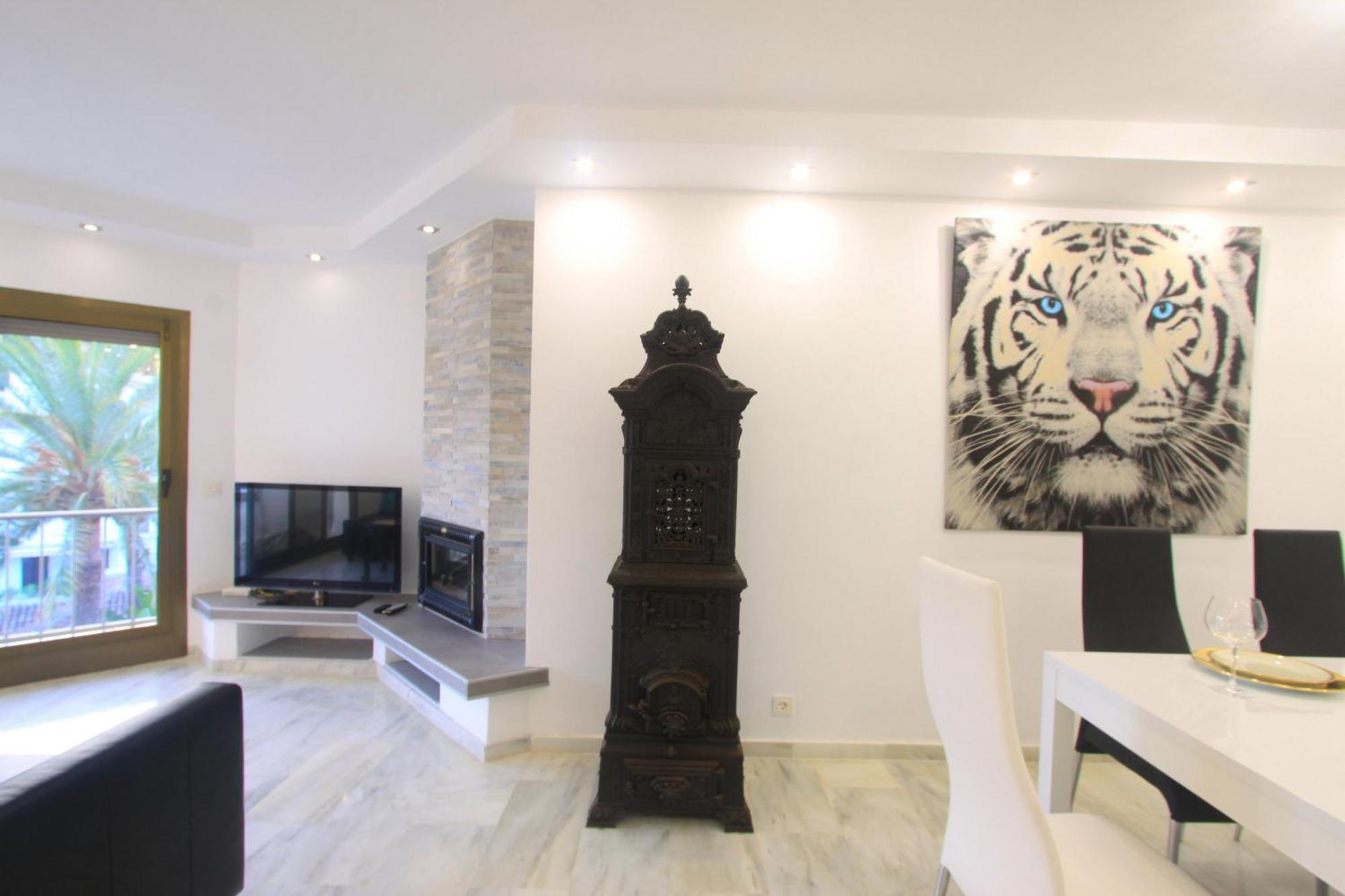 1080 Beachfront Penthouse 3 Floors Jacuzzi 2 Pools Wifi Roof Terrace Marbella Exterior foto