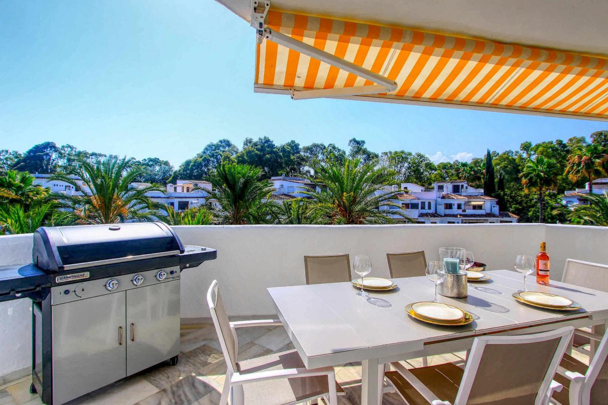 1080 Beachfront Penthouse 3 Floors Jacuzzi 2 Pools Wifi Roof Terrace Marbella Exterior foto